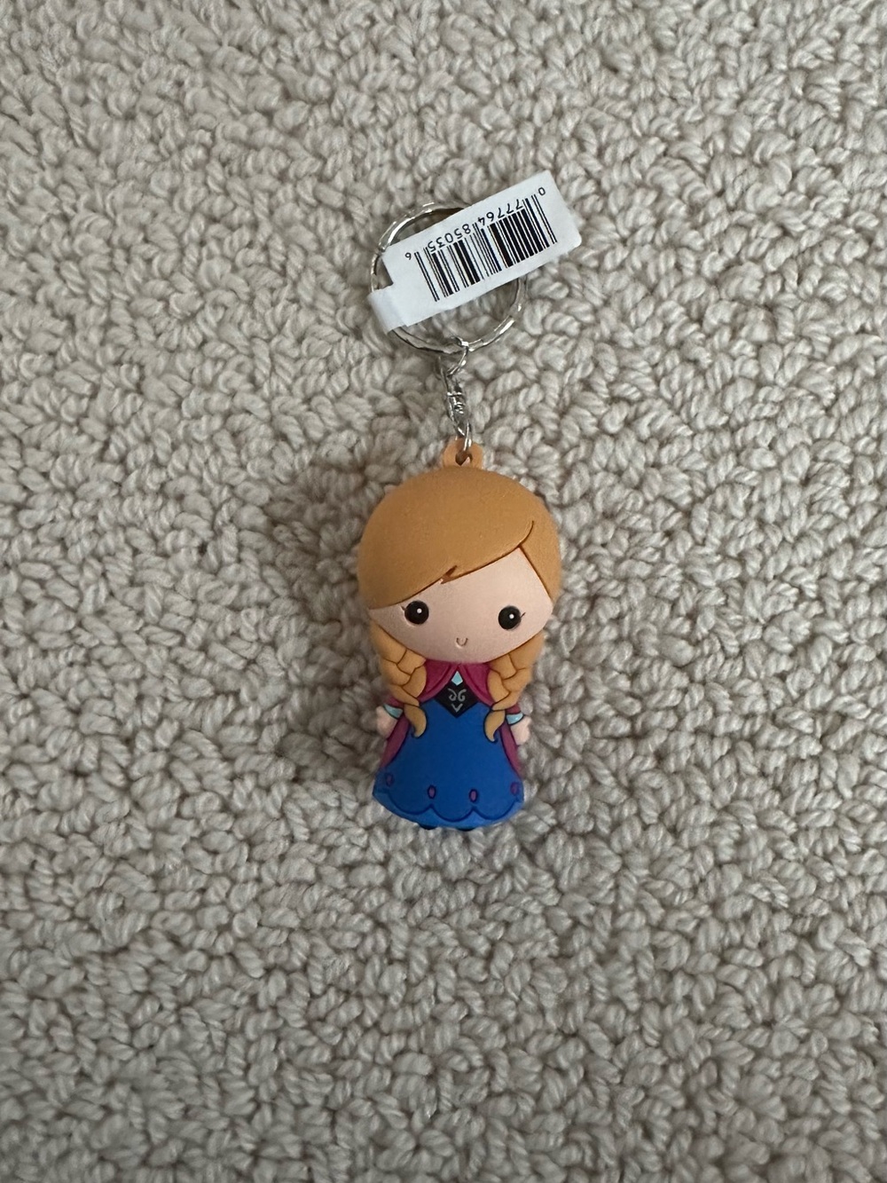 Disney “Princess Anna” Keychain! - Picture 3 of 10